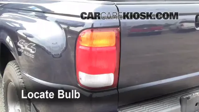 1999 Ford Ranger XLT 4.0L V6 Extended Cab Pickup (4 Door) Luces Luz de giro trasera (reemplazar foco)